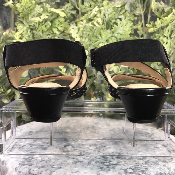 Life Stride Yara Black Strappy Embellished 1.5” Wedge Heels WMS 8.5M🖤Like NEW🖤 - Picture 6 of 13